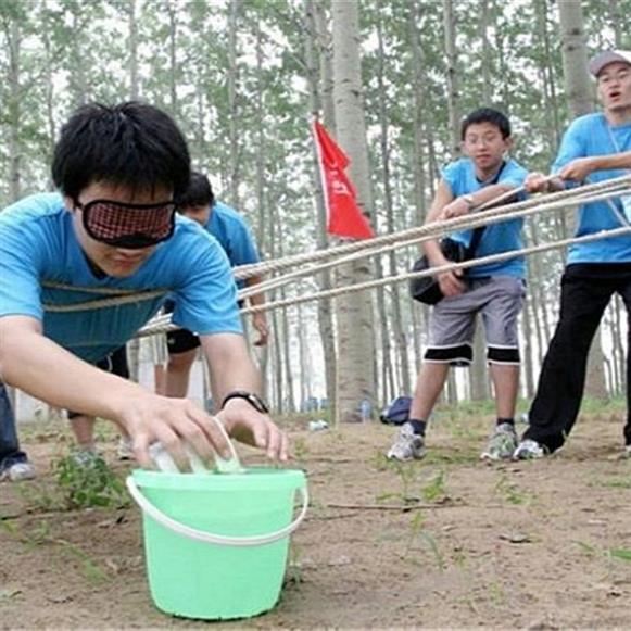 深圳企业员工拓展培训项目神龙取水