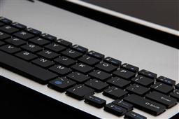 Ipad pro 9.7寸蓝牙皮套键盘 ipad5/6/7通用铝合金蓝牙键盘带皮套 1038