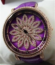 The automatic revolving lady Diamond Watch
