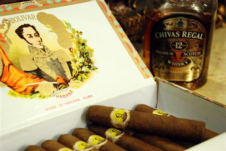 Bolivar Reyal Coronas